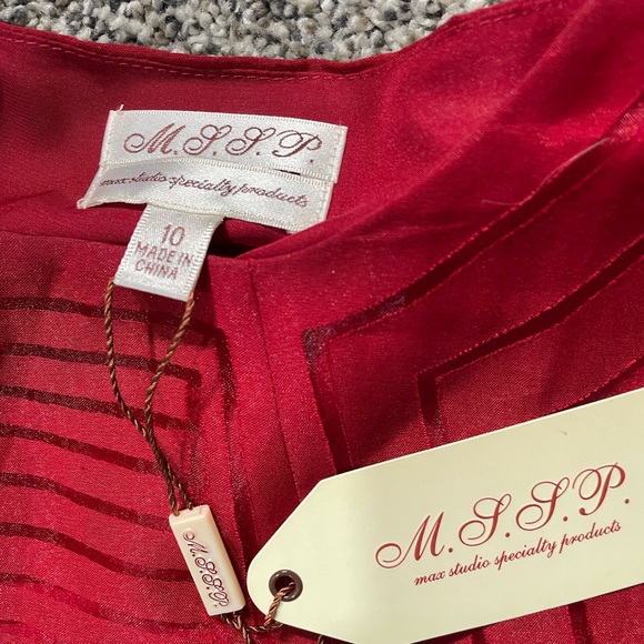 Max Studio - Picture 8 of 9